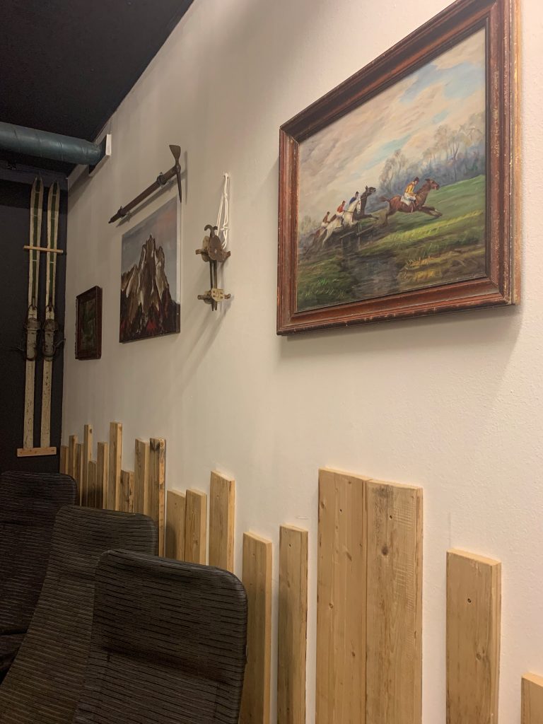 3 alte Bilde im Ruhebereich Sauna