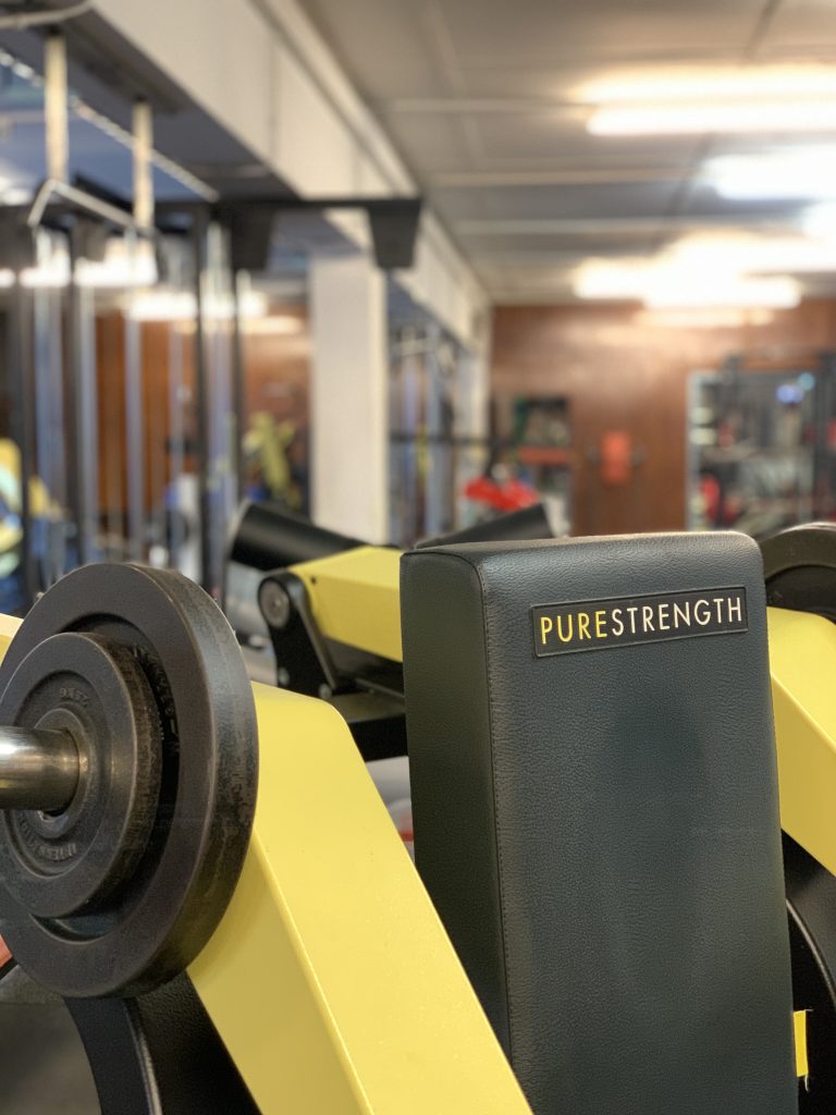 Ausschnitt Geräte pure Strength